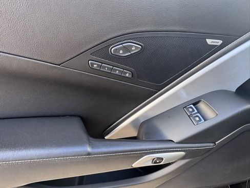 Used 2017 Chevrolet Corvette Stingray Z51 image 11
