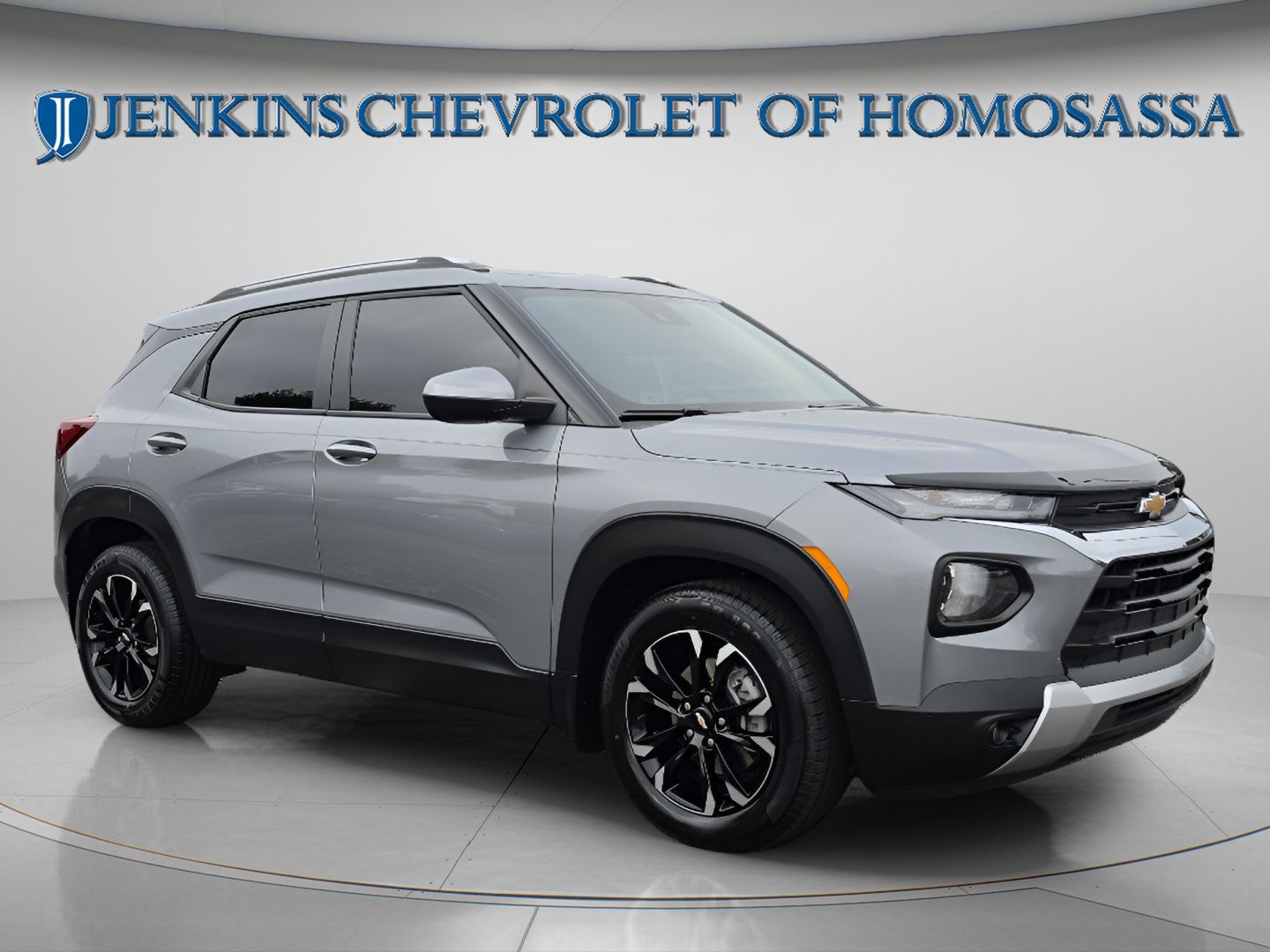 Used 2023 Chevrolet TrailBlazer LT FWD image 2