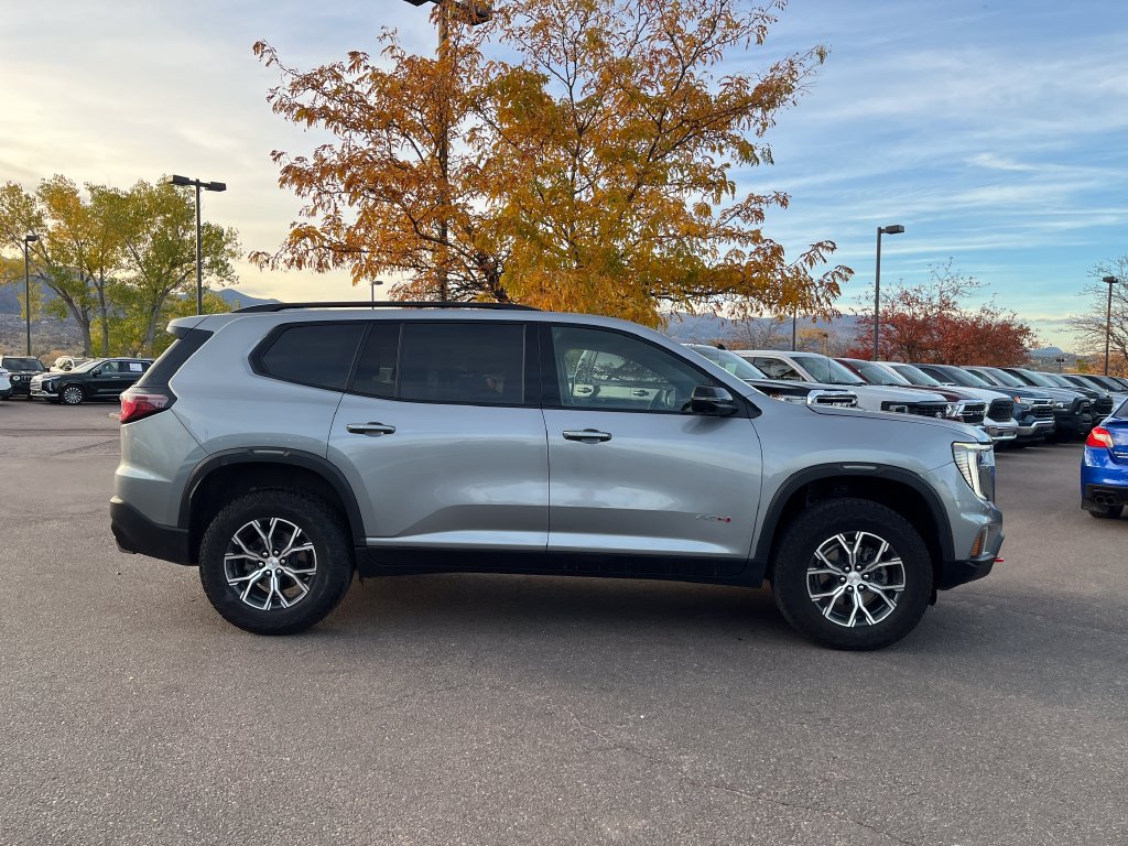 Used 2025 GMC Acadia AT4 AWD/4WD image 4
