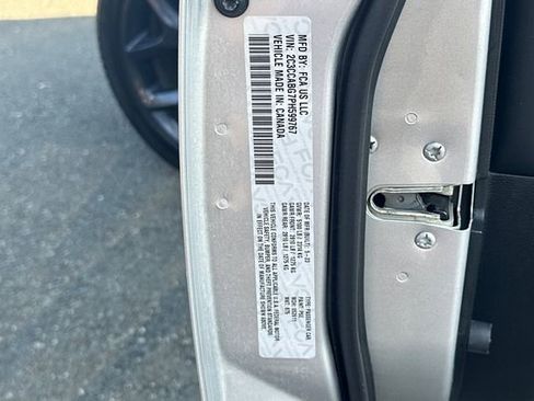 Used 2023 Chrysler 300 S image 31