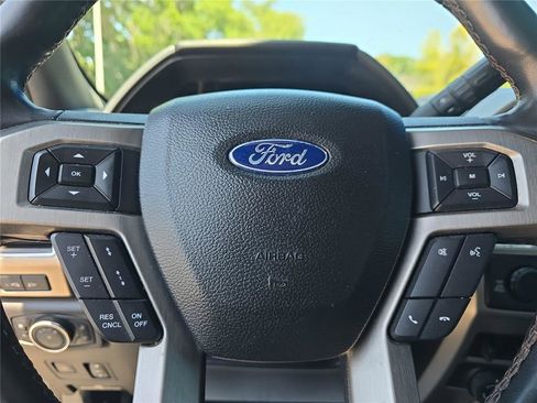 Used 2021 Ford F250 Platinum AWD/4WD image 22