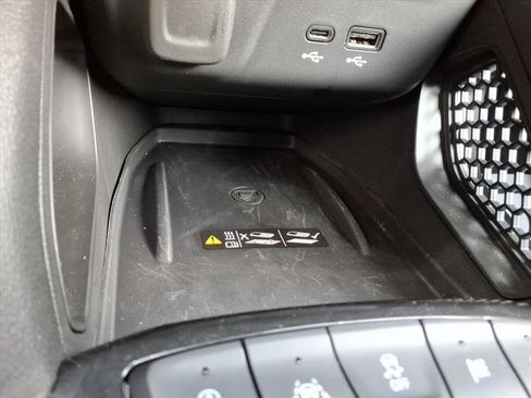 Certified 2025 Chevrolet TrailBlazer RS w/ Convenience Package image 24