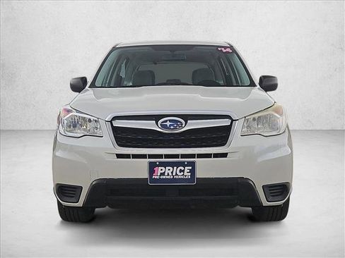 Used 2014 Subaru Forester 2.5i AWD/4WD image 2