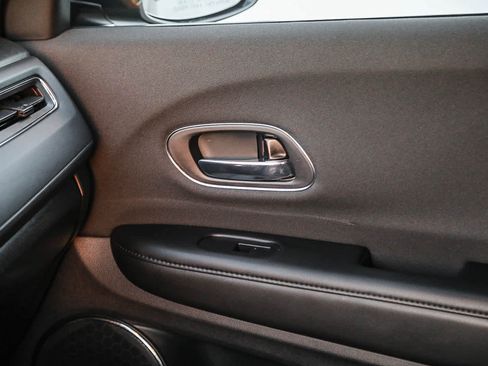 Used 2021 Honda HR-V EX image 21