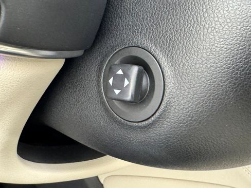 Used 2021 Genesis GV80 2.5T w/ Advanced Package 03 image 18