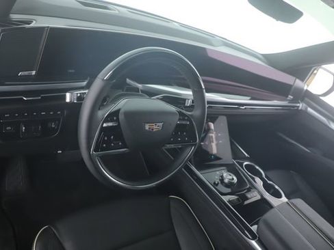Used 2026 Cadillac Escalade Sport w/ Touring Package AWD/4WD image 18