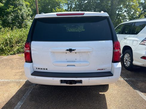 Used 2019 Chevrolet Tahoe Premier AWD/4WD image 3