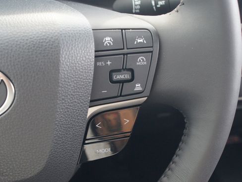 Used 2025 Toyota Camry LE w/ Convenience Package FWD image 11