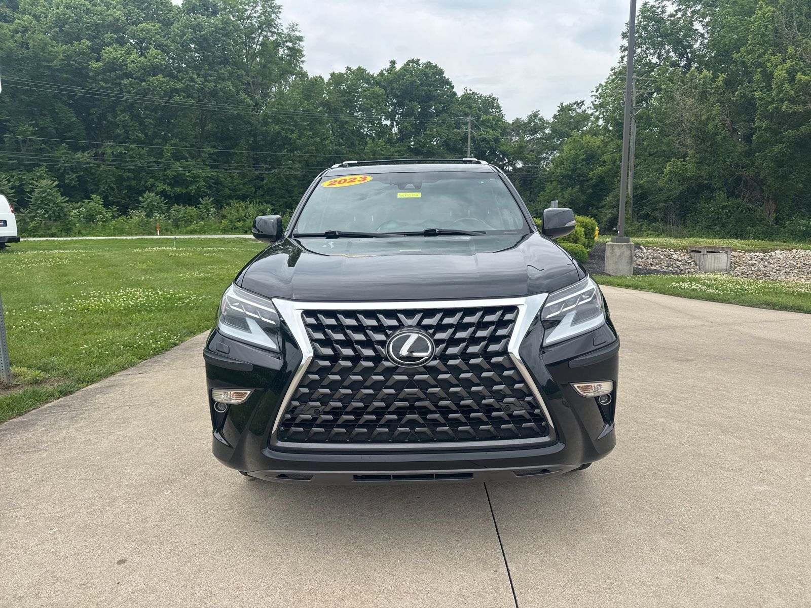 Used 2023 Lexus GX 460 Premium w/ Premium Plus Package AWD/4WD image 2