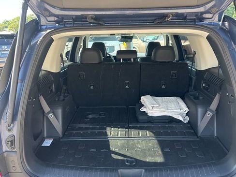 Used 2025 Hyundai Santa Fe SEL FWD image 14