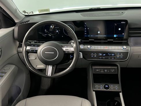 Used 2024 Hyundai Kona Limited image 16