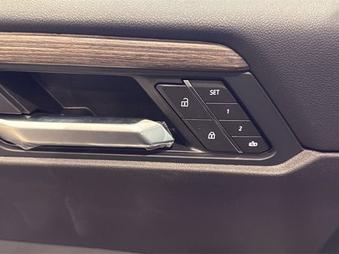 New 2026 GMC Acadia Denali w/ Super Cruise Package image 23