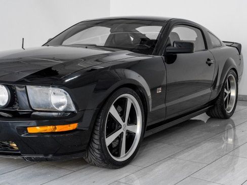 Used 2008 Ford Mustang GT image 44