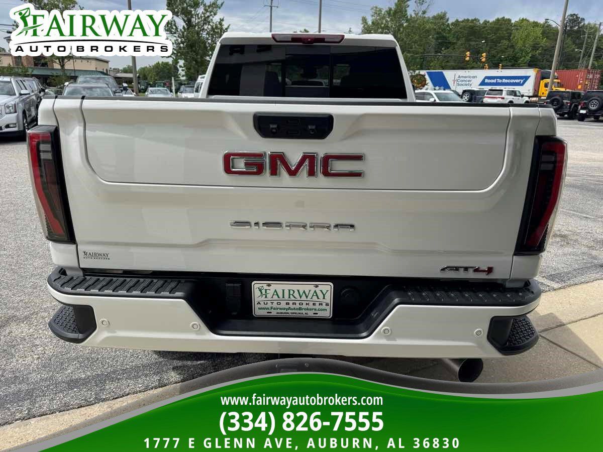 Used 2025 GMC Sierra 2500 AT4 w/ AT4 Premium Plus Package AWD/4WD image 7