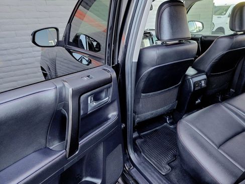 Used 2020 Toyota 4Runner Venture image 38