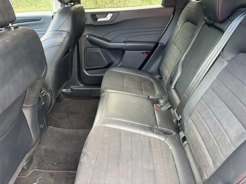 Used 2022 Ford Escape SEL w/ SEL Stealth AWD Package image 11