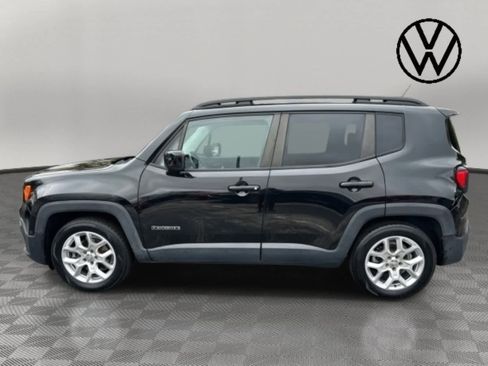 Used 2015 Jeep Renegade Latitude w/ Cold Weather Group image 6