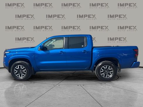 Used 2024 Nissan Frontier SL w/ Technology Package AWD/4WD image 2