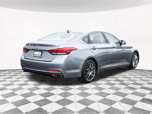 Used 2015 Hyundai Genesis 3.8 image 10