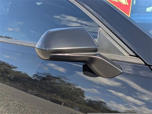 Used 2021 Chevrolet Camaro LT w/ 1LE Track Performance Package image 19