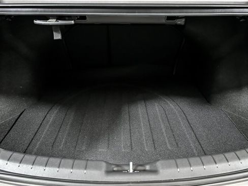 Used 2020 Hyundai Elantra SEL w/ Cargo Package (C1) FWD image 11