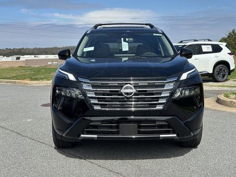 New 2026 Nissan Rogue Platinum AWD/4WD image 2