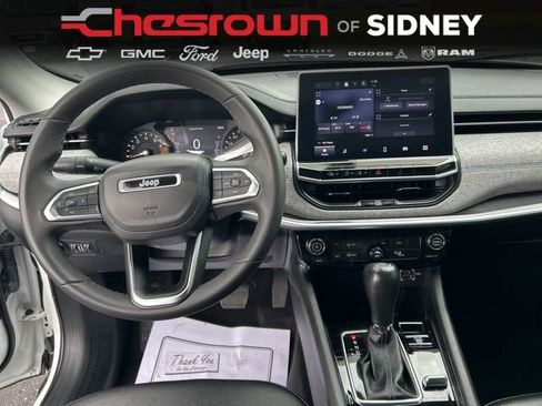 Used 2022 Jeep Compass Latitude AWD/4WD image 36