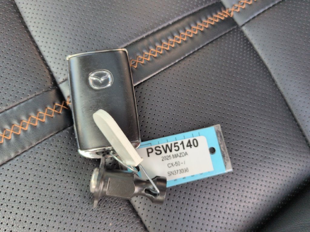 Used 2025 MAZDA CX-50 AWD 2.5 S w/ Premium Plus Pkg image 33