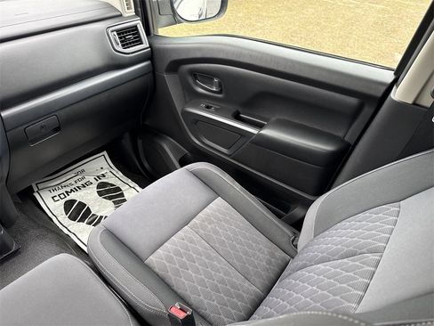 Certified 2022 Nissan Titan S w/ S Utility Package image 23