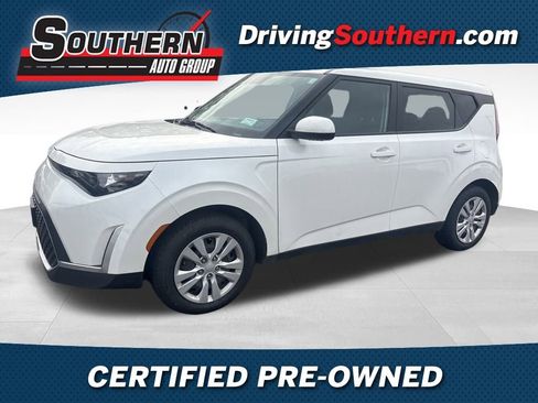 Certified 2023 Kia Soul LX image 1