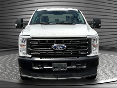Used 2023 Ford F250 XL w/ 360-Degree Camera Package AWD/4WD image 2