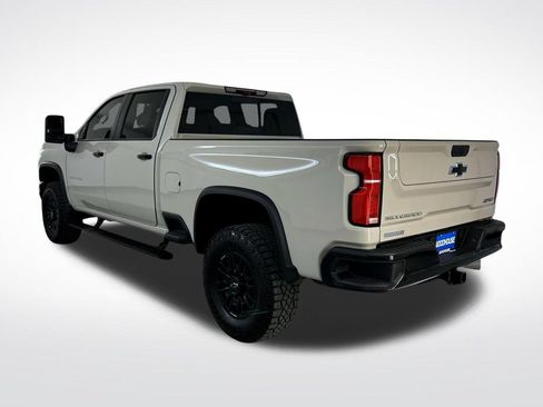 Certified 2026 Chevrolet Silverado 2500 ZR2 AWD/4WD image 8