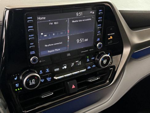 Used 2021 Toyota Highlander Limited image 47