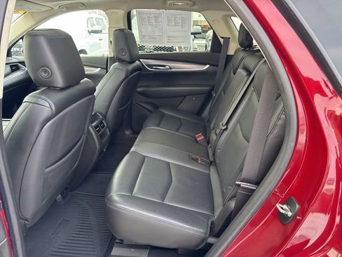 Used 2017 Cadillac XT5 Luxury w/ Driver Awareness Package image 19