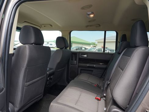 Used 2019 Ford Flex SEL AWD/4WD image 18
