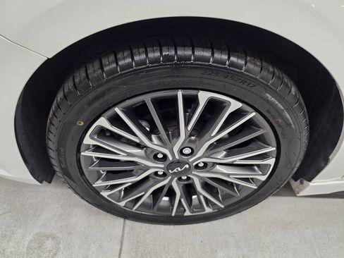 Used 2023 Kia Forte GT-Line FWD image 9