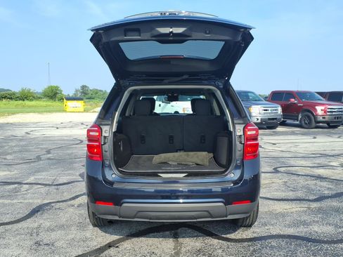 Used 2017 Chevrolet Equinox LT w/ Convenience Package FWD image 9