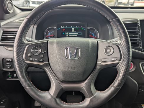 Used 2022 Honda Pilot TrailSport image 20
