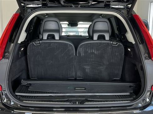 Certified 2023 Volvo XC90 B6 Plus image 21