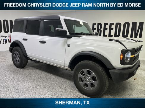 Used 2025 Ford Bronco Big Bend image 3