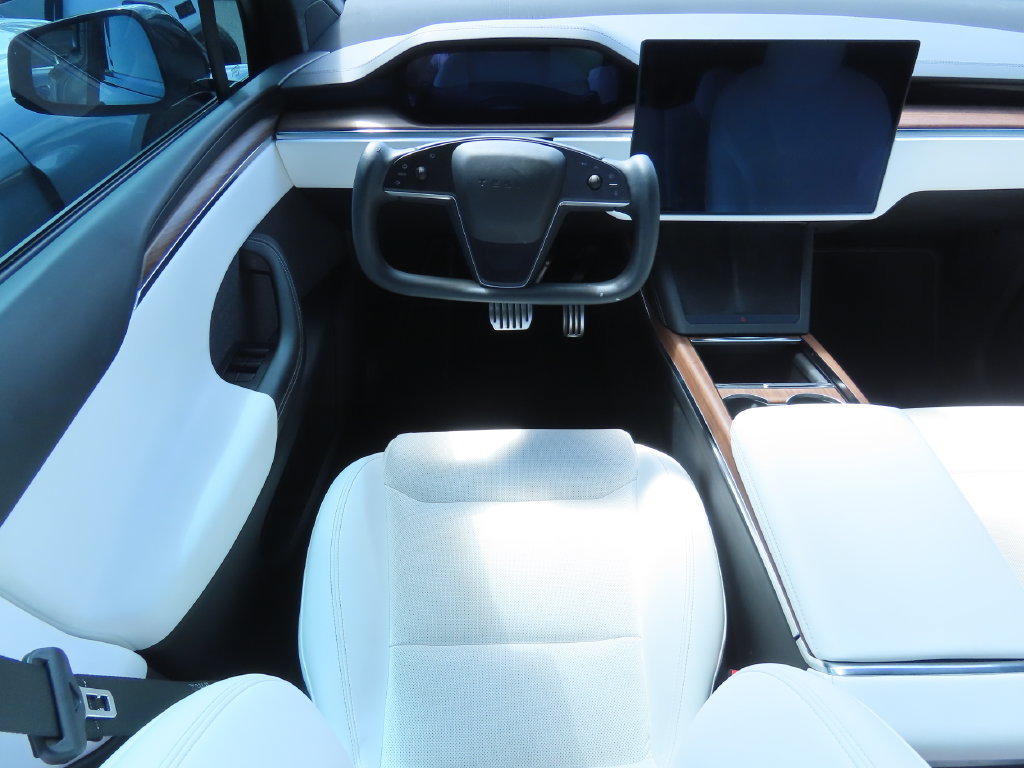 Used 2022 Tesla Model X AWD/4WD image 5