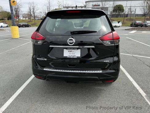 Used 2020 Nissan Rogue S image 6
