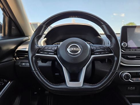 Used 2024 Nissan Altima 2.5 SR FWD image 45