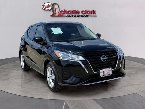 Used 2025 Nissan Kicks Play S FWD image 7