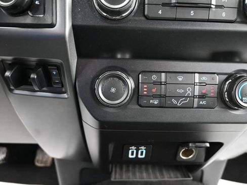 Used 2019 Ford F350 XLT w/ XLT Premium Package AWD/4WD image 15