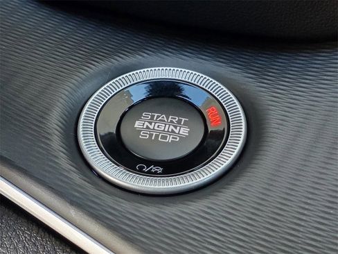 New 2025 Jeep Grand Cherokee Altitude image 21