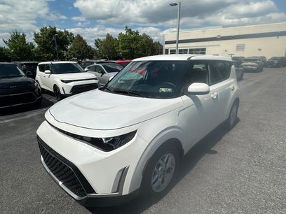 New 2025 Kia Soul LX