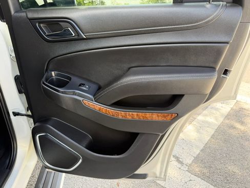 Used 2015 Chevrolet Tahoe LTZ RWD image 24