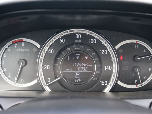 Used 2017 Honda Accord LX image 14