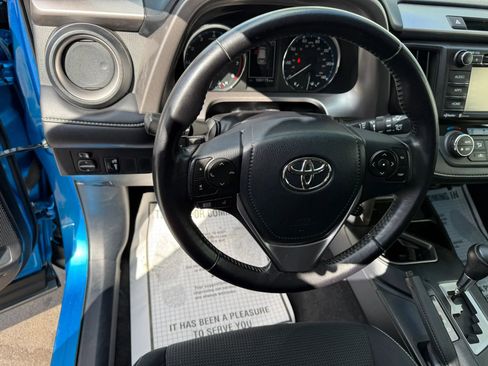 Used 2016 Toyota RAV4 XLE AWD/4WD image 23
